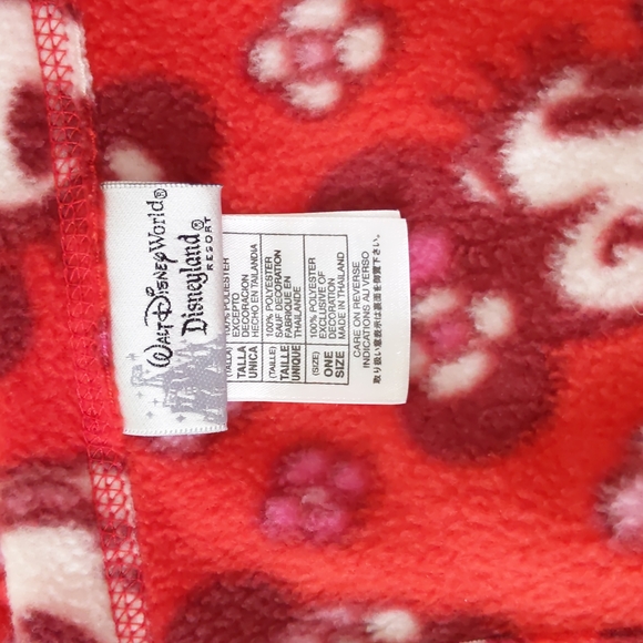 Disney wearable blanket - Picture 3 of 4